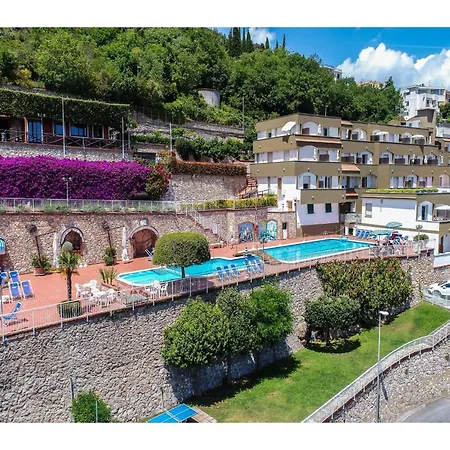 Classic In Апартаменты *